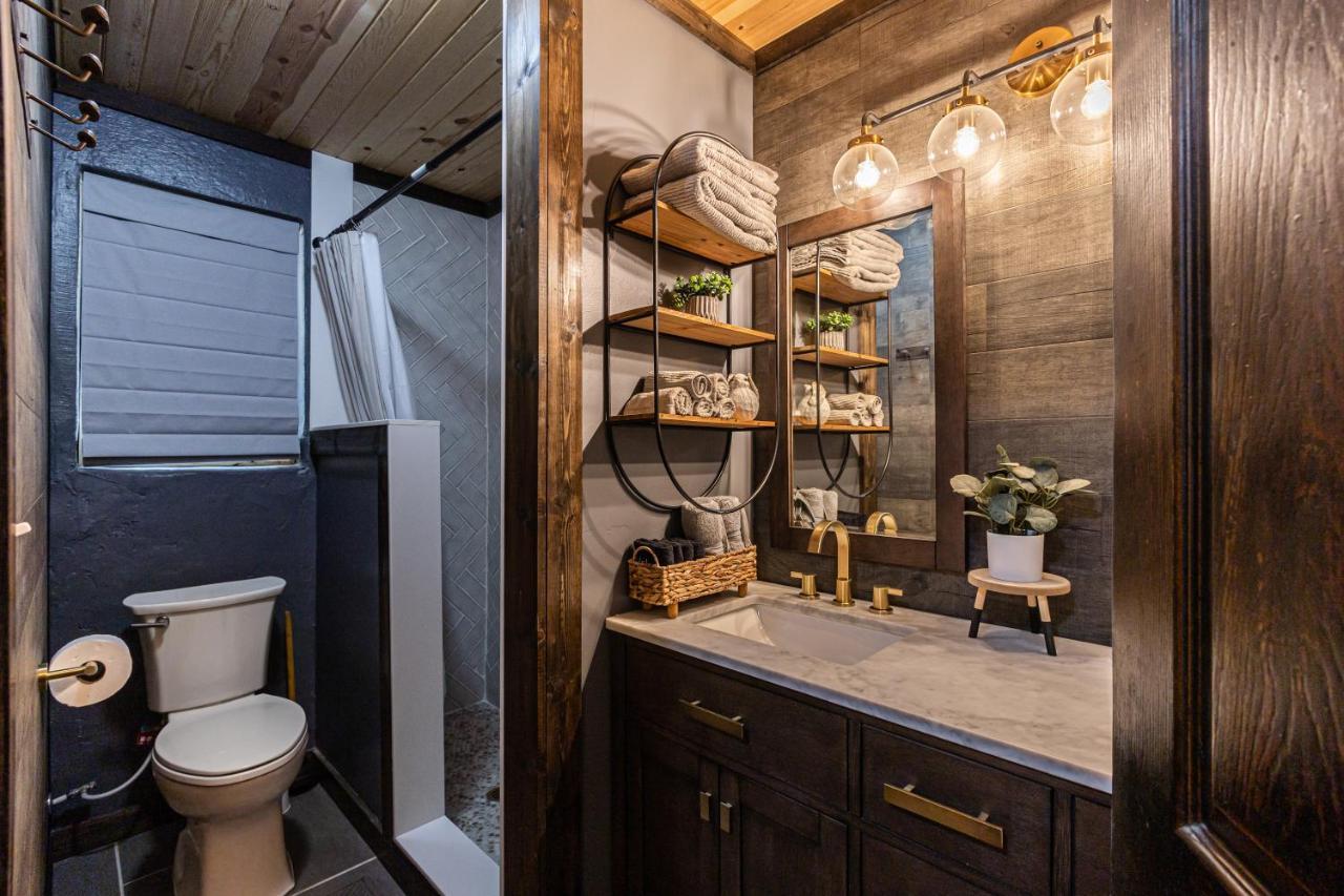 Fun Cabin With Hot Tub, Pool Table & Fire Pit - Big Blue Bryson City Exteriér fotografie